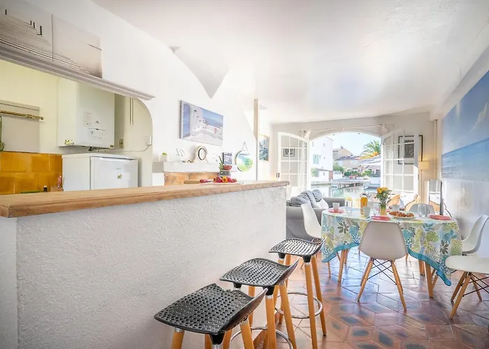 Bleu Azur By Interhome * Grimaud